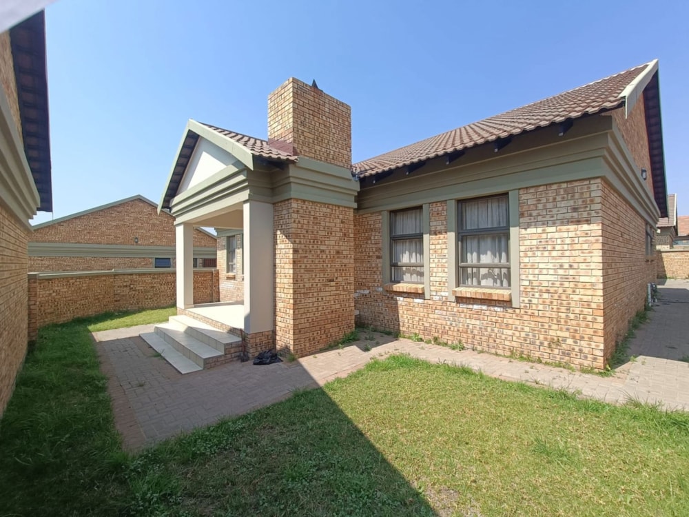 Townhouse for sale in Shellyvale - 1BX1715622