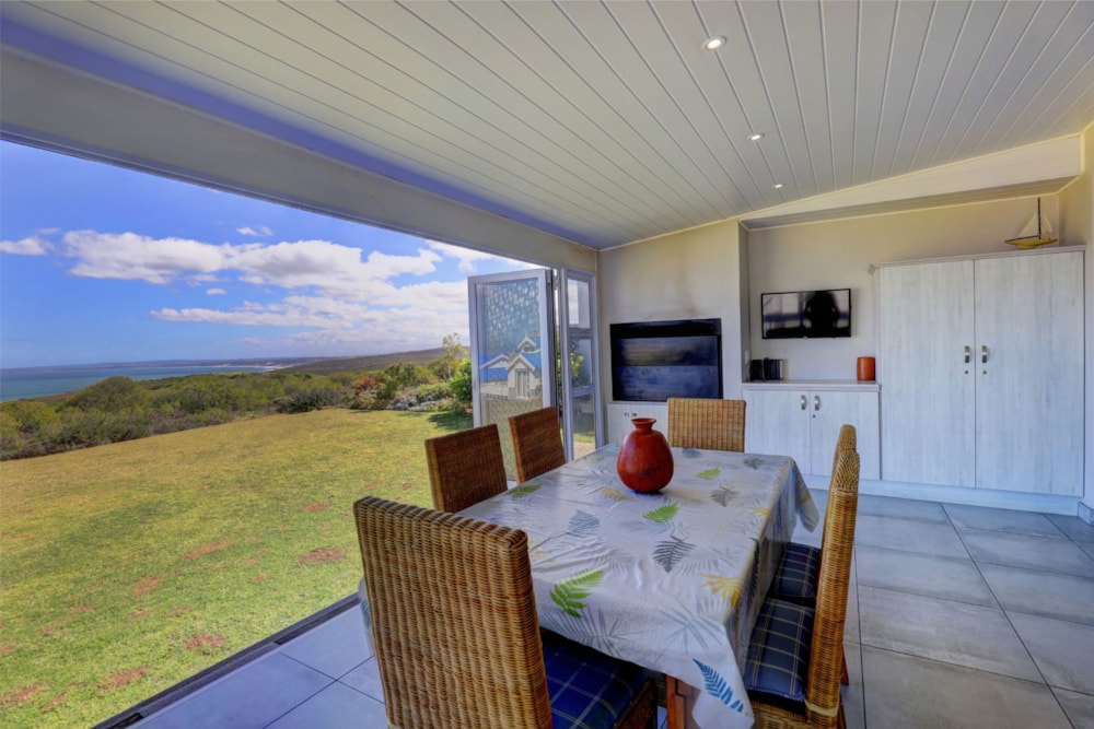 House sold in Pinnacle Point Golf Estate - 1MB1715872