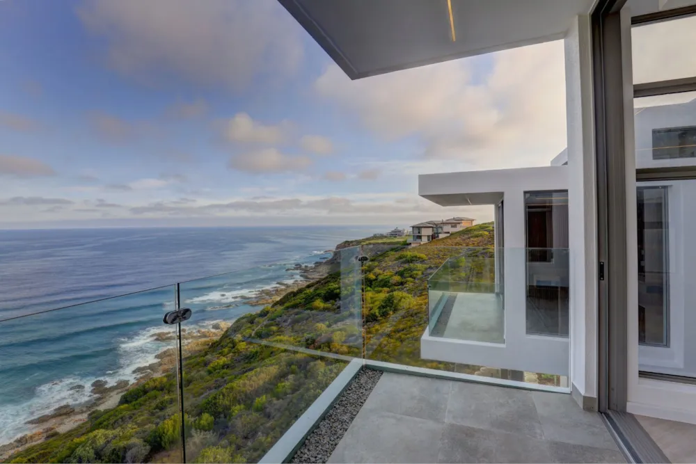 House for sale in Pinnacle Point Golf Estate - 1MB1714072