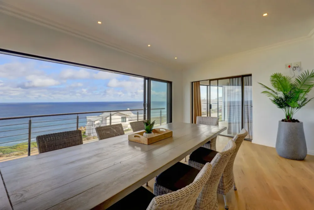 House for sale in Pinnacle Point Golf Estate - 1MB1715863