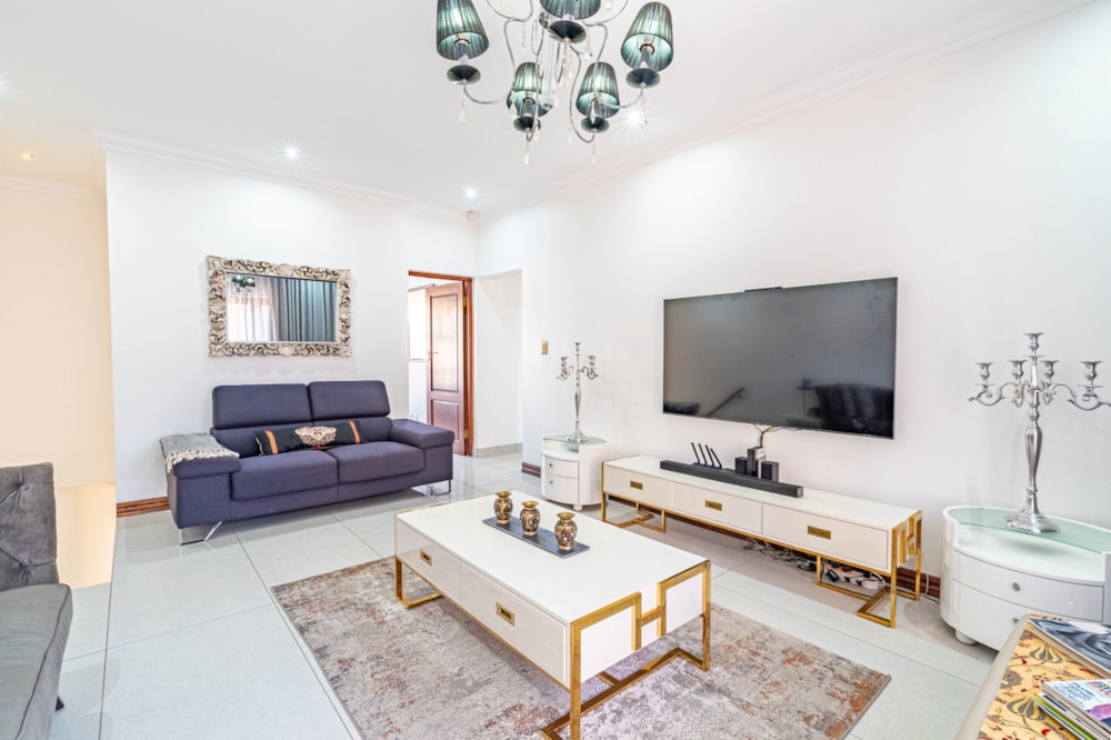 Double-storey house for sale in Halfway Gardens - MR1716317