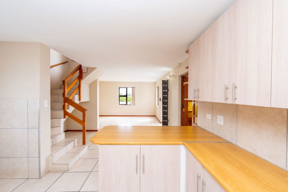 House for sale in Country Club - LA1714191