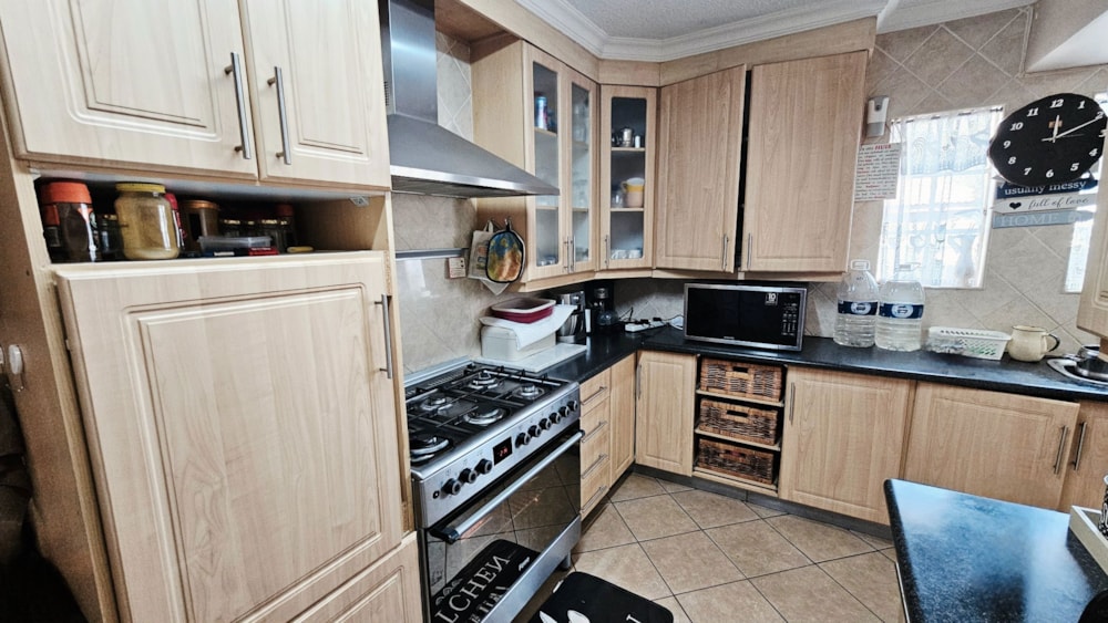 Double-storey house for sale in Lydenburg (Mashishing) - 1LY1713678 Double-storey house for sale in Lydenburg (Mashishing) - 1LY1713678