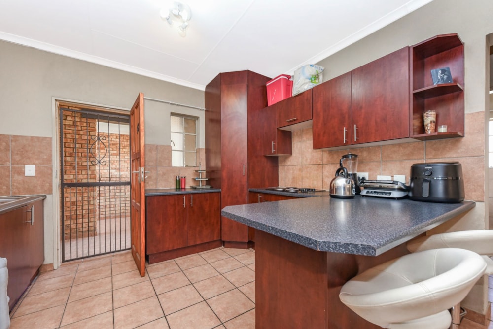 Apartment for sale in North Riding - FW1714024 Apartment for sale in North Riding - FW1714024