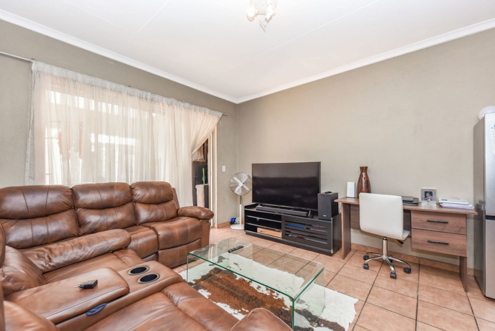 Apartment for sale in North Riding - FW1714024 Apartment for sale in North Riding - FW1714024