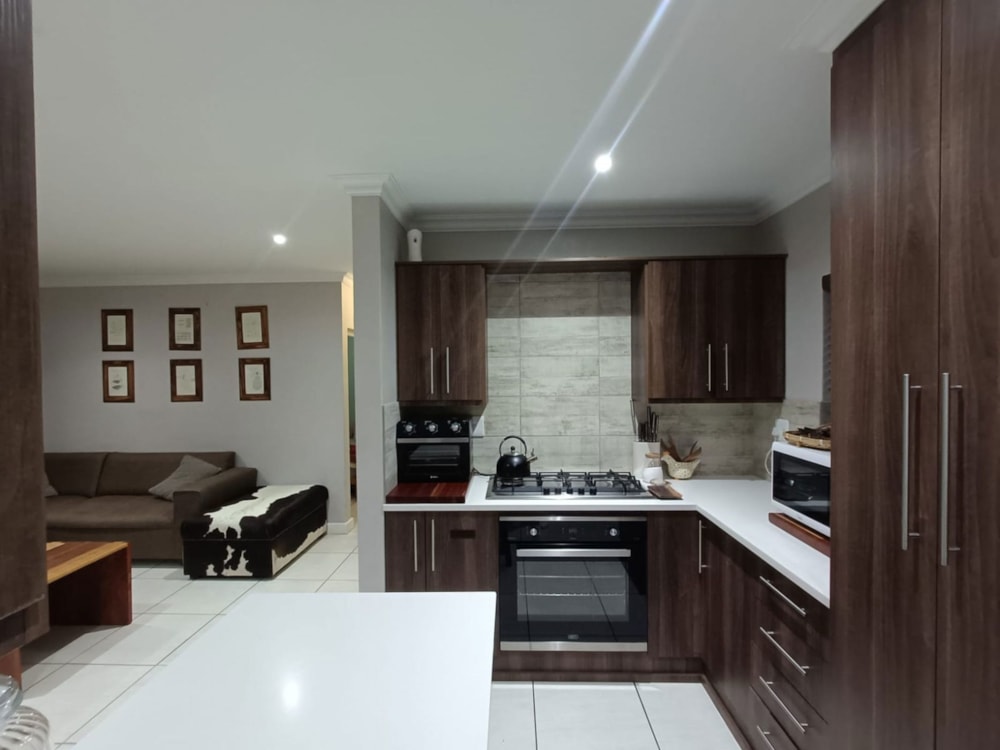 Townhouse for sale in Groenvlei, Bloemfontein - 1BX1715597