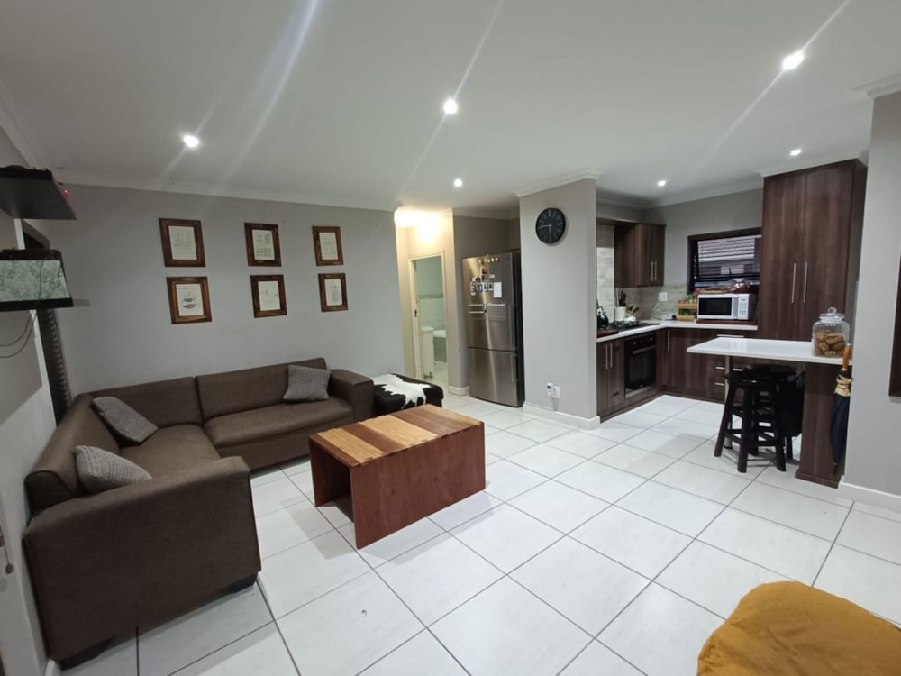 Townhouse for sale in Groenvlei, Bloemfontein - 1BX1715597