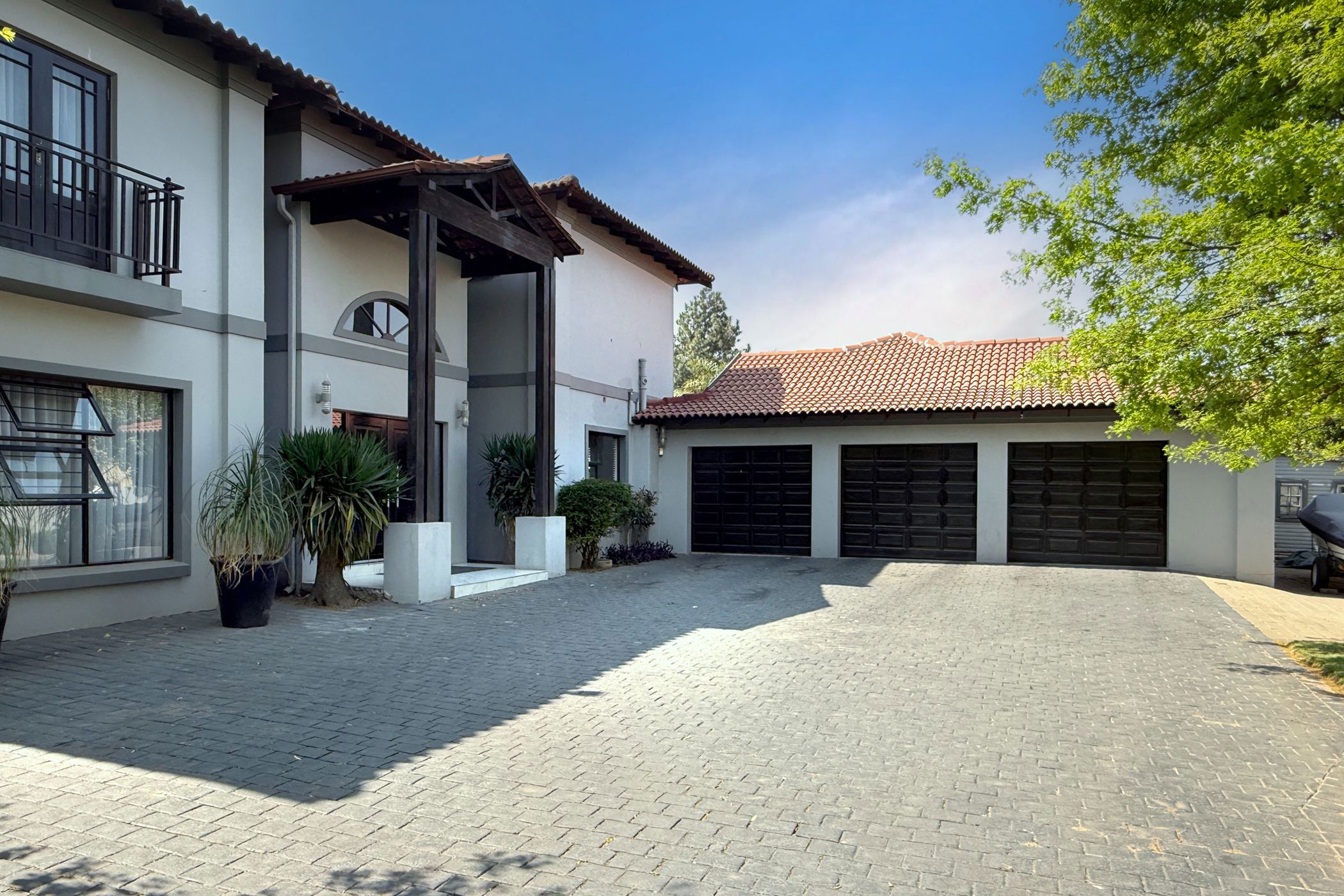 Security estate home for sale in Summerset - MR1714574