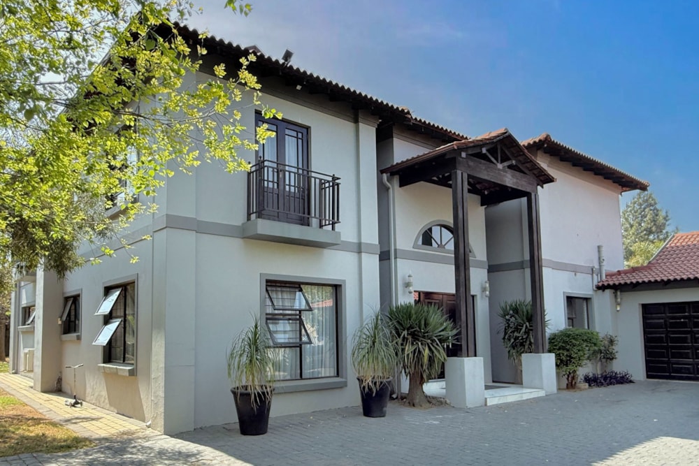 Security estate home for sale in Summerset - MR1714574