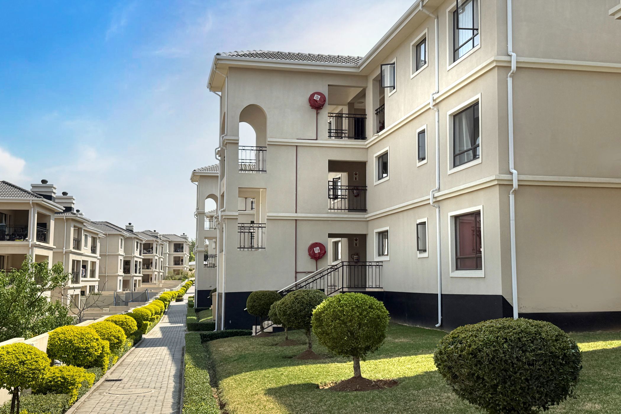 Apartment for sale in Carlswald - MR1715163