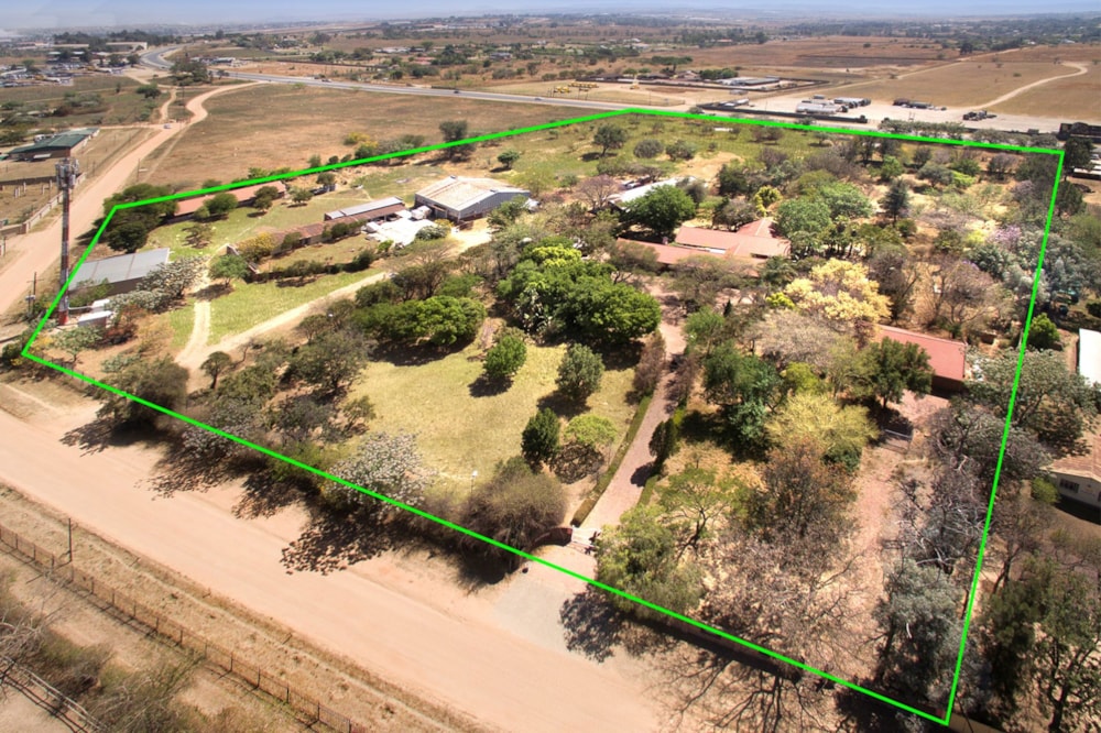 Smallholding for sale in Sun Valley, Midrand - MR1715662 Smallholding for sale in Sun Valley, Midrand - MR1715662