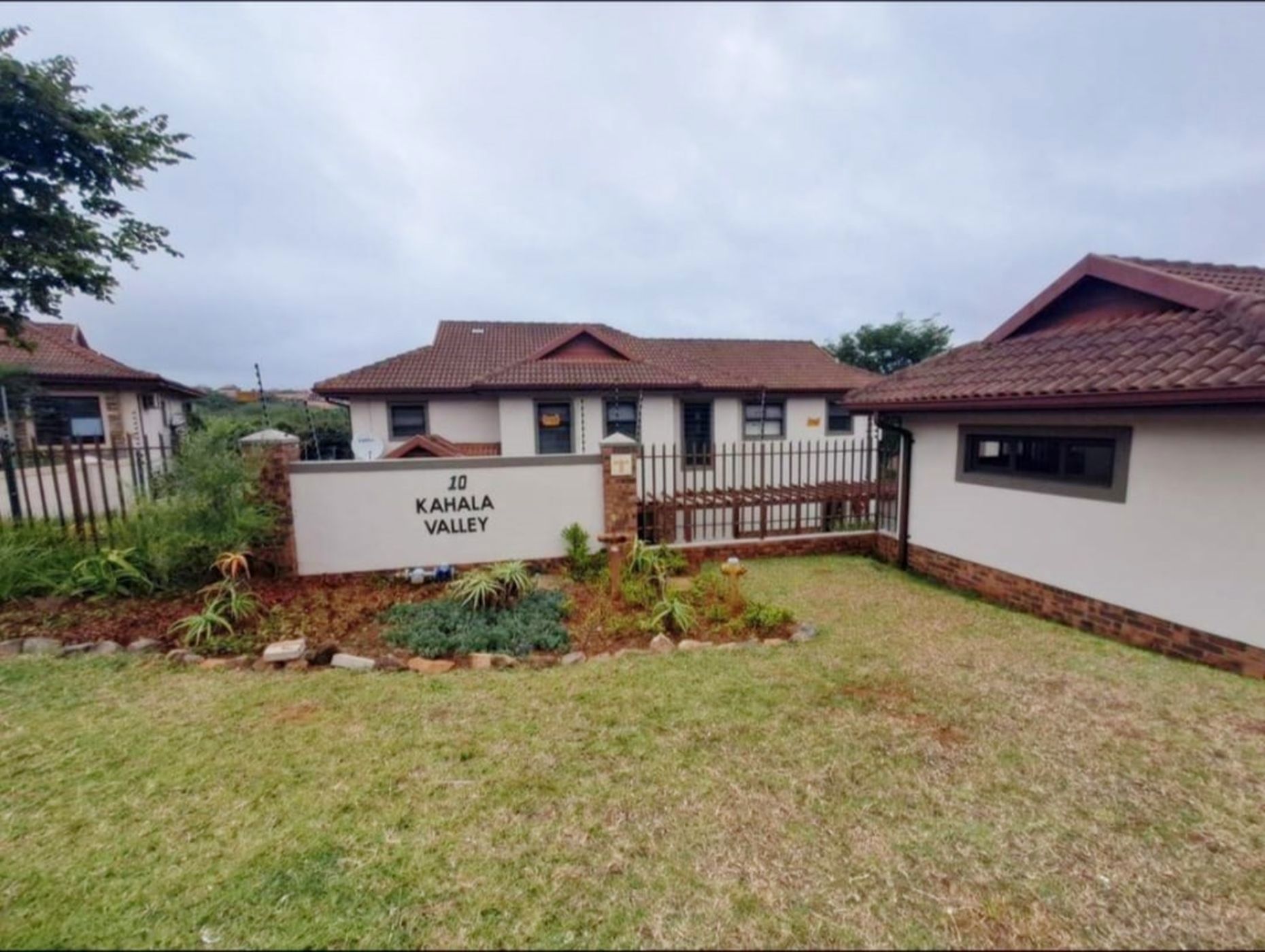 Townhouse for sale in Izinga - 1ND1713756