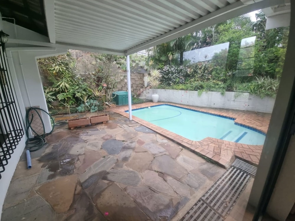 Security complex home let in Prospect Hall - 1ND1716558 Security complex home let in Prospect Hall - 1ND1716558