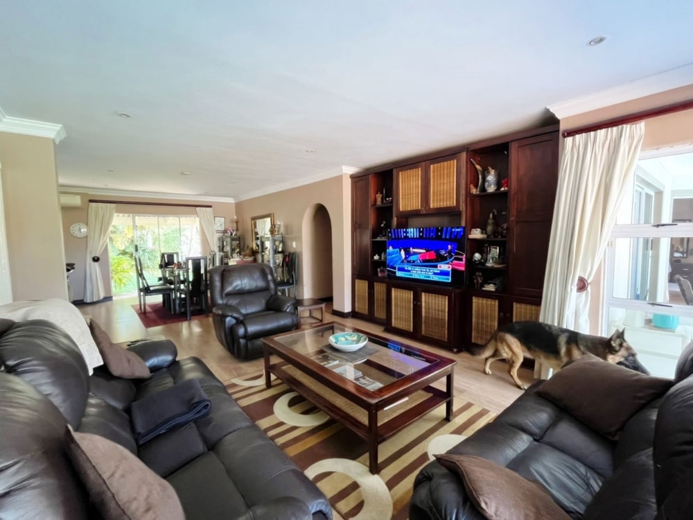 House for sale in uMhlanga Rocks - 1ND1716222 House for sale in uMhlanga Rocks - 1ND1716222