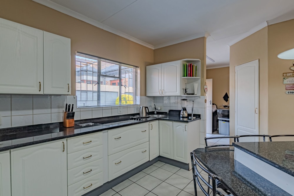 House for sale in Moreleta Park - PT1714333 House for sale in Moreleta Park - PT1714333