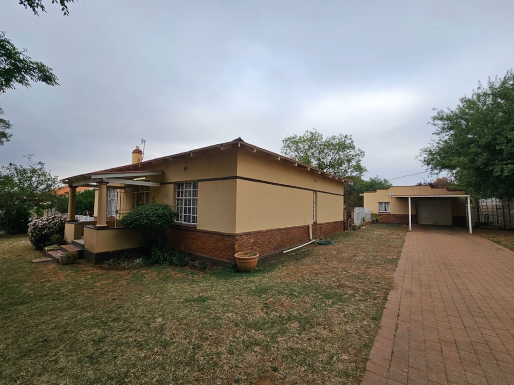Single-storey house for sale in Rensburg - 1SP1716184