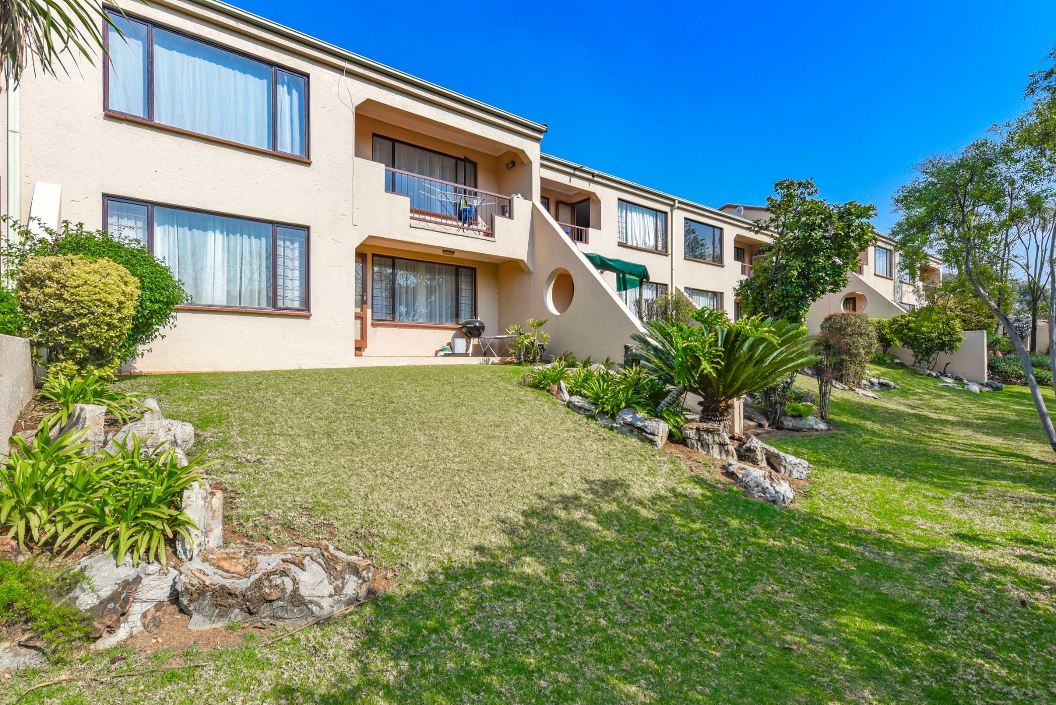 Apartment for sale in Sunninghill - FW1714610