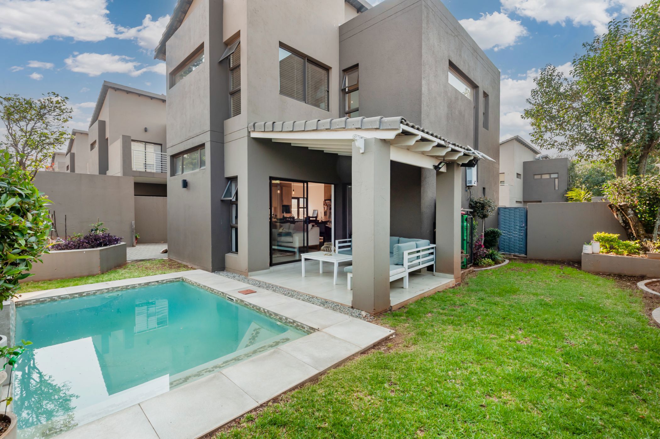 Townhouse for sale in Ferndale, Randburg - RAN1714178