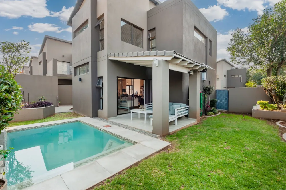 Townhouse sold in Ferndale, Randburg - RAN1714178 Townhouse sold in Ferndale, Randburg - RAN1714178