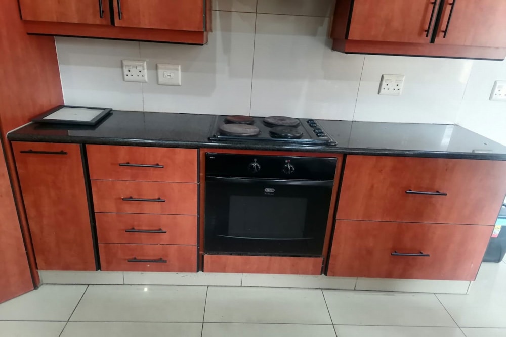 House for sale in Athlone Park - 1WB1713433 House for sale in Athlone Park - 1WB1713433