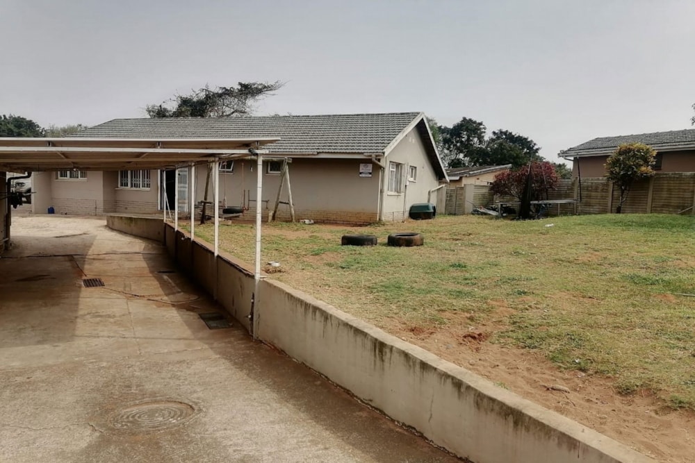 House for sale in Athlone Park - 1WB1713433 House for sale in Athlone Park - 1WB1713433