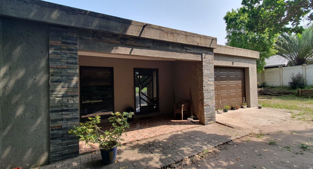 House for sale in Glenmore Beach - 1PD1715054