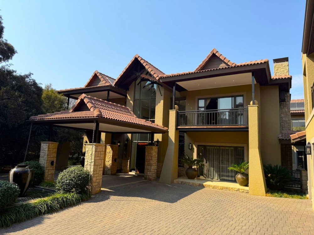 House for sale in Oubos Estate - 1BX1713629