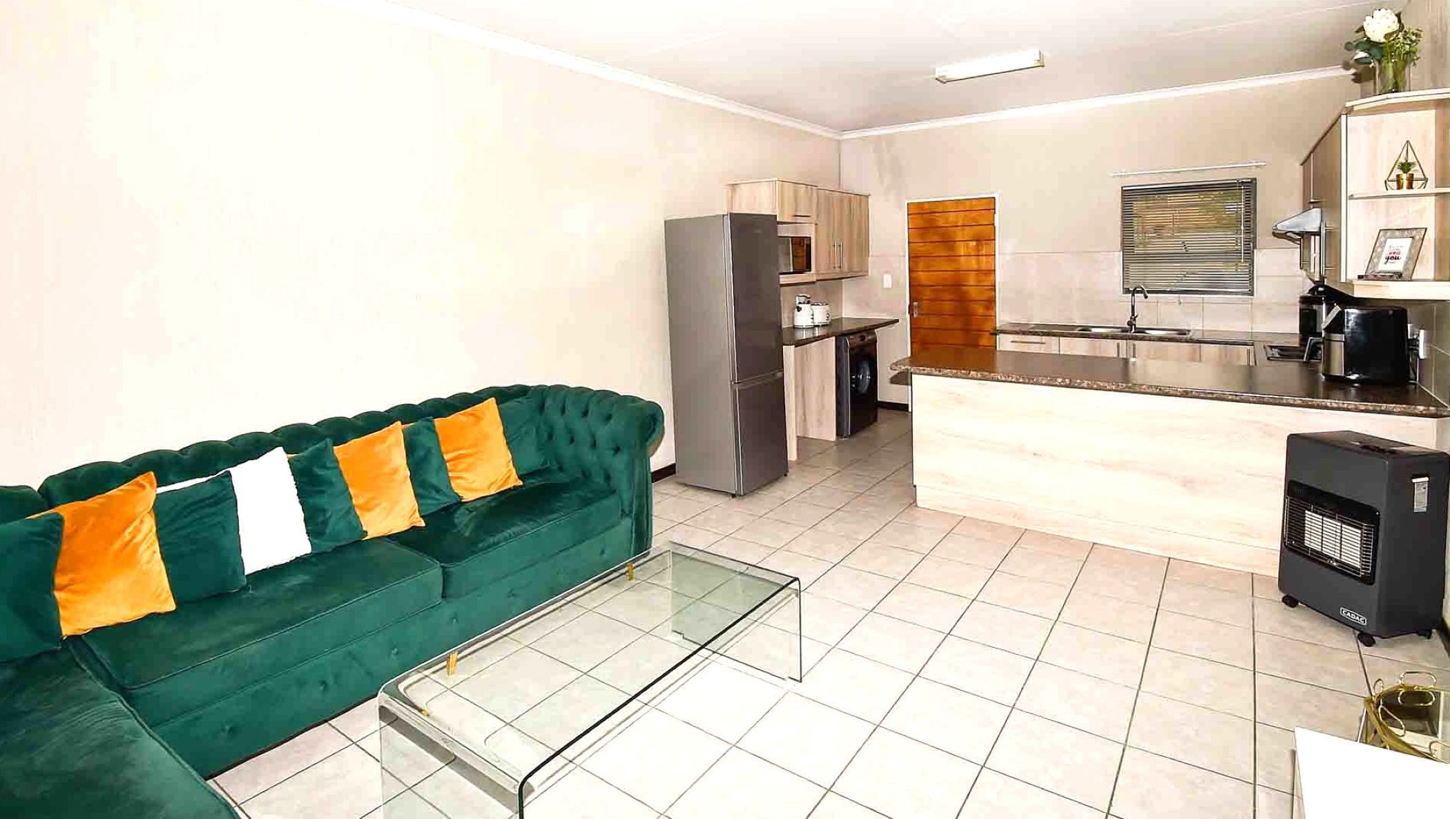 Townhouse for sale in Wilgeheuwel - RAN1715845