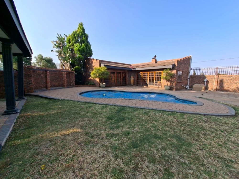 House for sale in Riebeeckstad, Welkom - 1WM1713798 House for sale in Riebeeckstad, Welkom - 1WM1713798