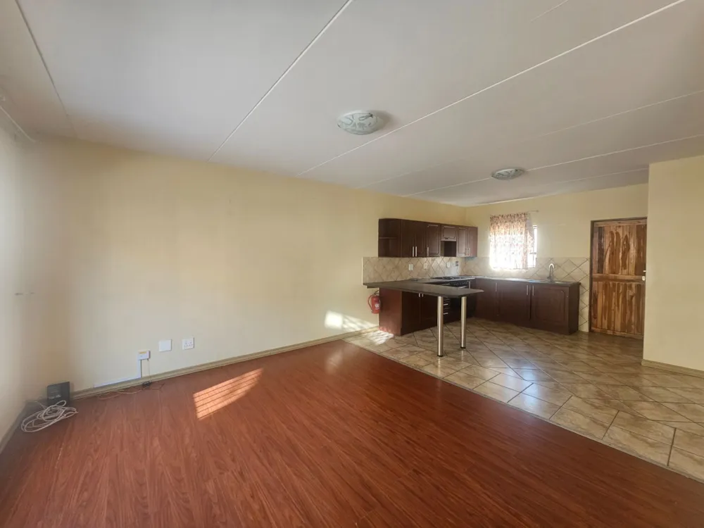 Townhouse let in Polokwane Central - 1PS1720349