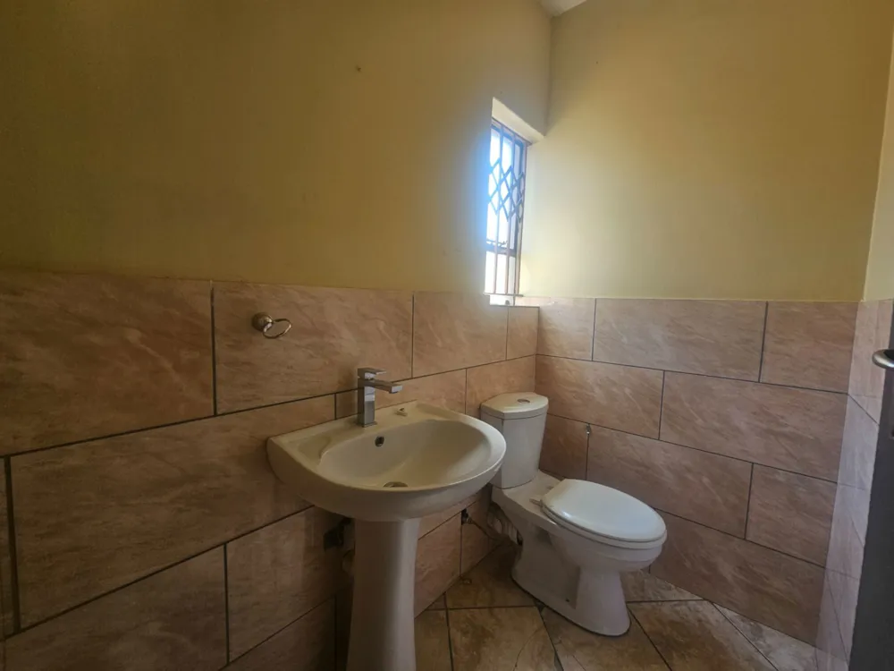 Townhouse let in Polokwane Central - 1PS1720349