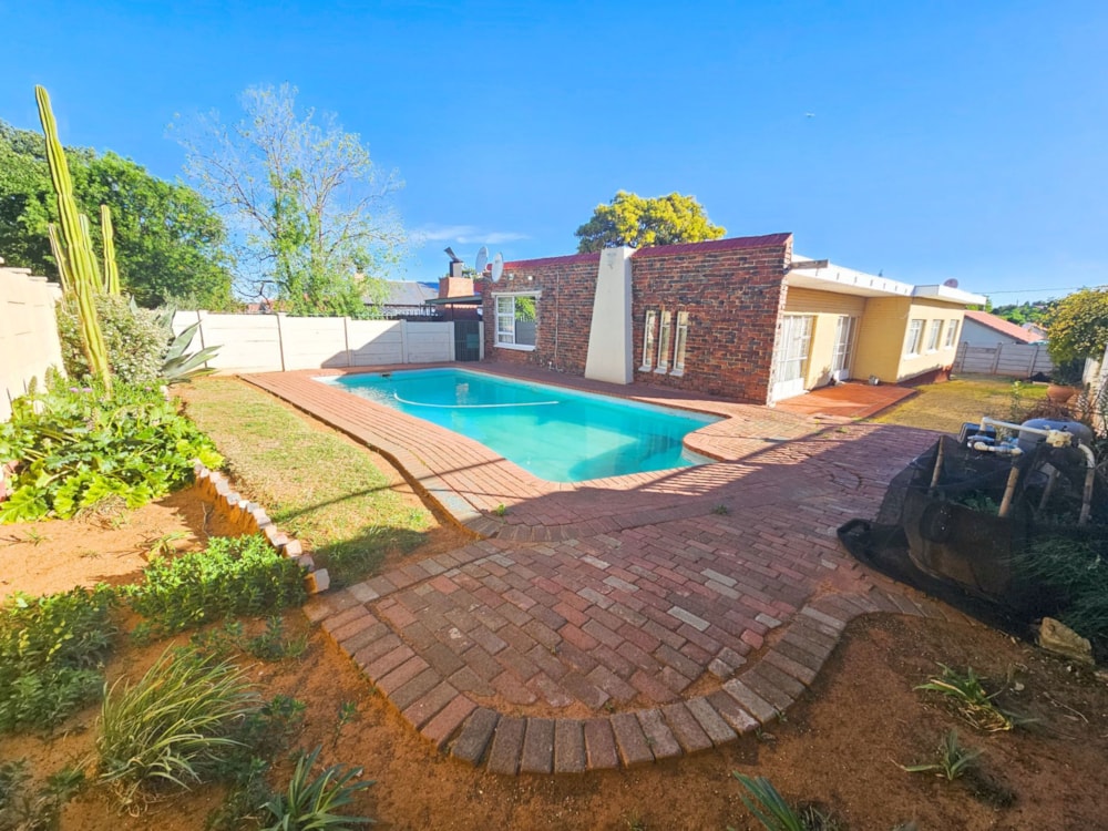 House for sale in Uitsig, Bloemfontein - 1BX1715331 House for sale in Uitsig, Bloemfontein - 1BX1715331