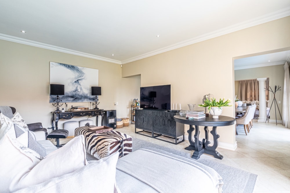 Cluster let in Hyde Park, Sandton - JBL1717063 Cluster let in Hyde Park, Sandton - JBL1717063