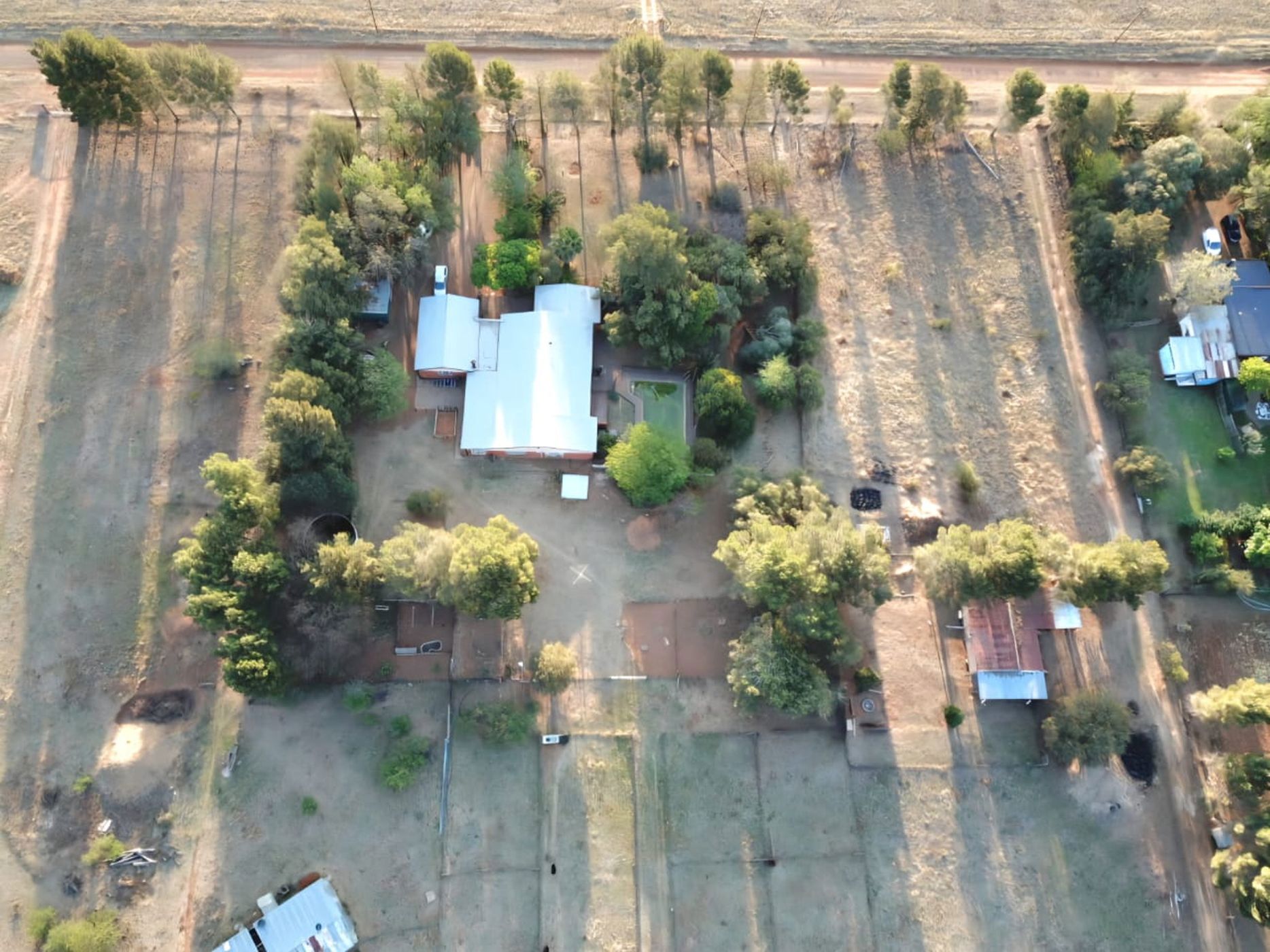 Smallholding for sale in Bloemdal - 1BX1716084