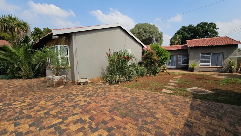 House for sale in Risiville - 1VT1716012