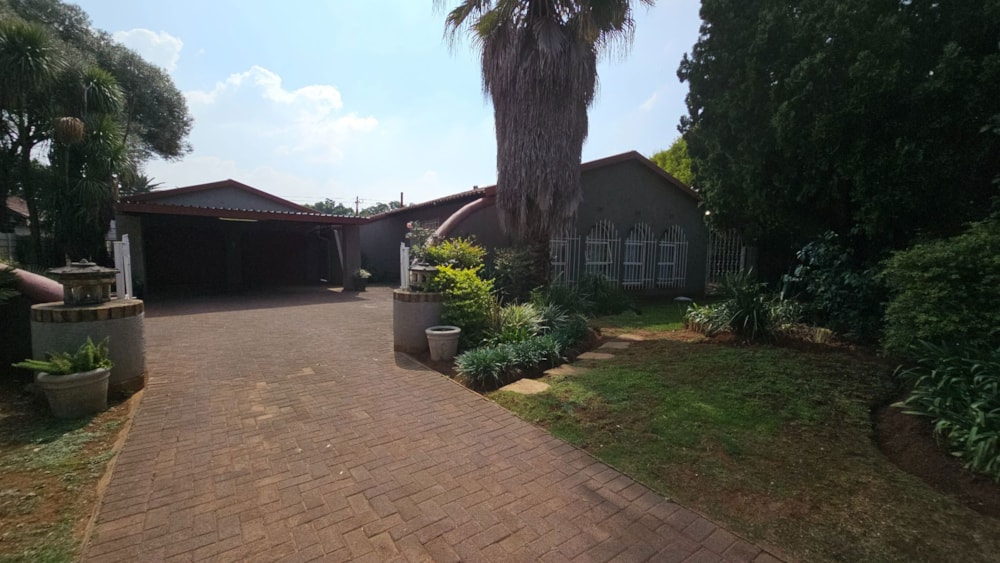 House for sale in Risiville - 1VT1716012