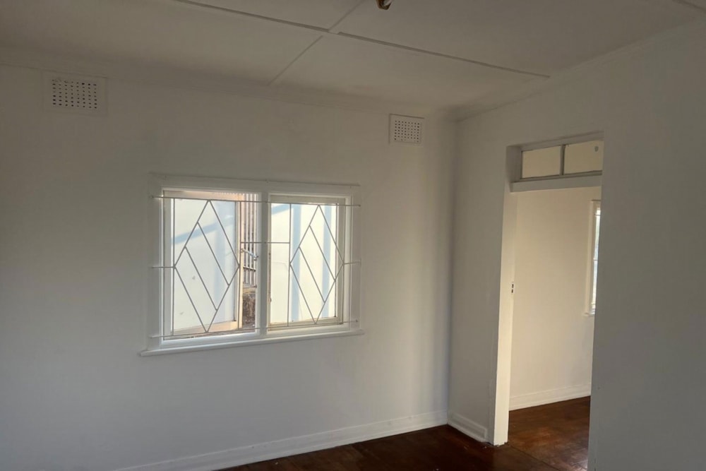 Commercial office to rent in Amanzimtoti - 1WB1689925