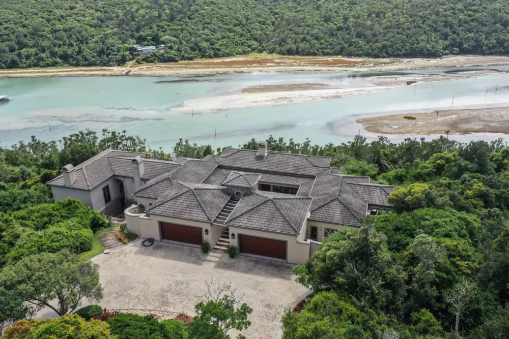 Security estate home to rent in Boesmansriviermond - 1KO1714026 Security estate home to rent in Boesmansriviermond - 1KO1714026