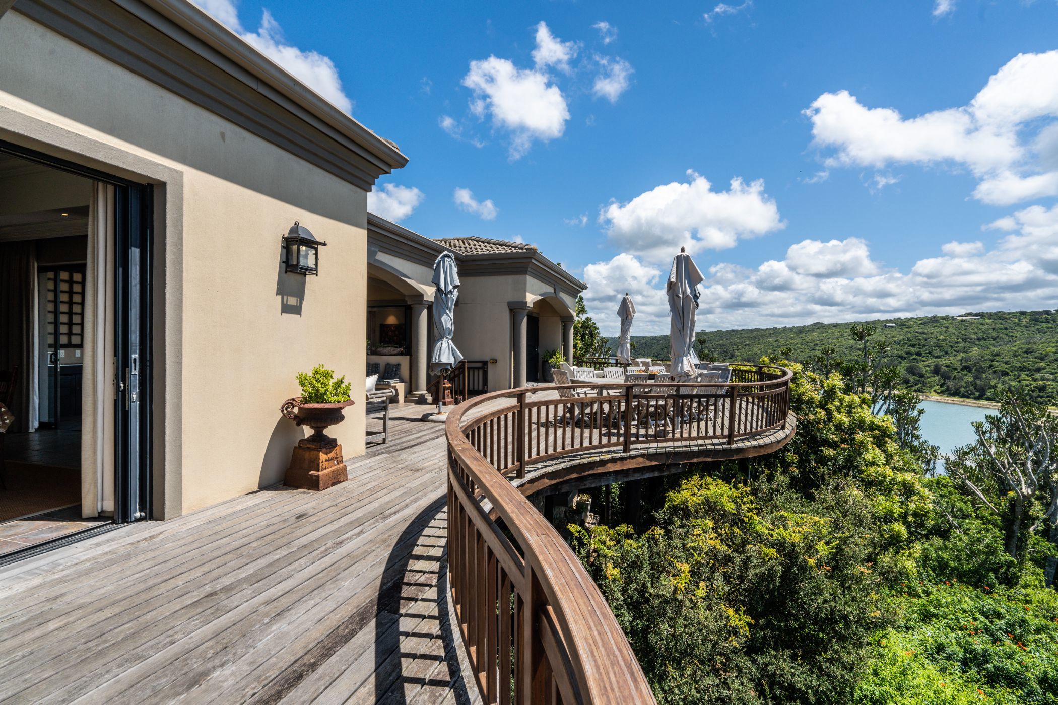 Security estate home to rent in Boesmansriviermond - 1KO1714026