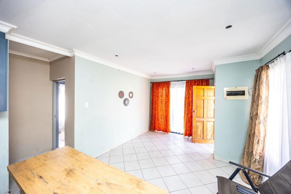 House for sale in Kidds Beach - 1EZ1715710