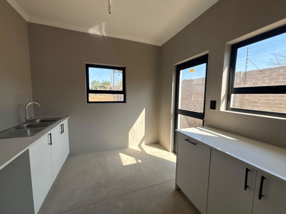 Single-storey cluster for sale in Hoedspruit - 1HS1656286 Single-storey cluster for sale in Hoedspruit - 1HS1656286