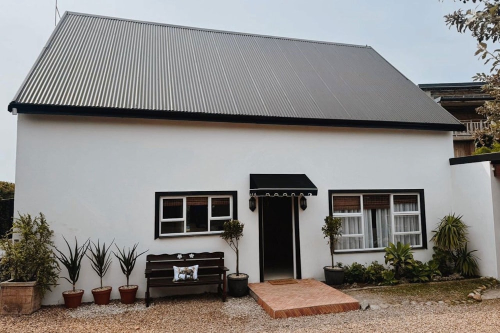 House for sale in Cape St Francis - 1SA1716299 House for sale in Cape St Francis - 1SA1716299