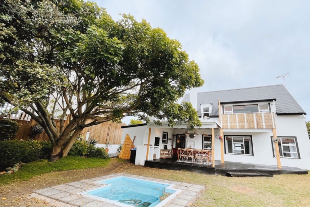 House for sale in Cape St Francis - 1SA1716299 House for sale in Cape St Francis - 1SA1716299