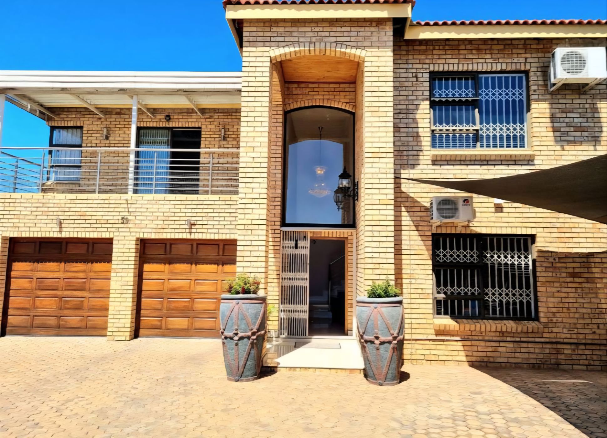 House for sale in Roylglen - 1KJ1714087