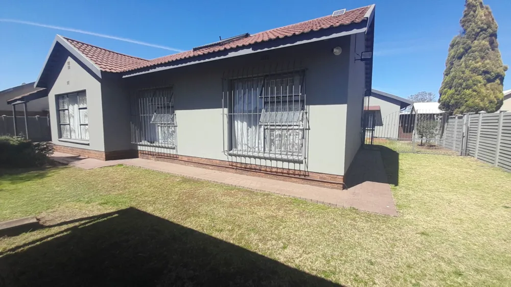 House sold in Vanderbijlpark SE 6 - 1VT1715235 House sold in Vanderbijlpark SE 6 - 1VT1715235