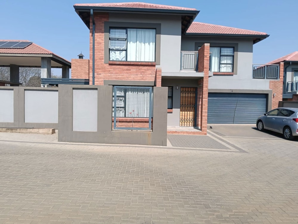 Townhouse let in Langenhovenpark - 1BX1713998 Townhouse let in Langenhovenpark - 1BX1713998