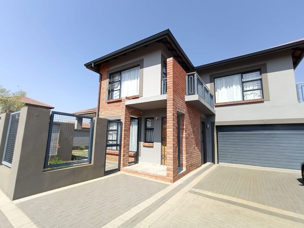 Townhouse let in Langenhovenpark - 1BX1713998 Townhouse let in Langenhovenpark - 1BX1713998