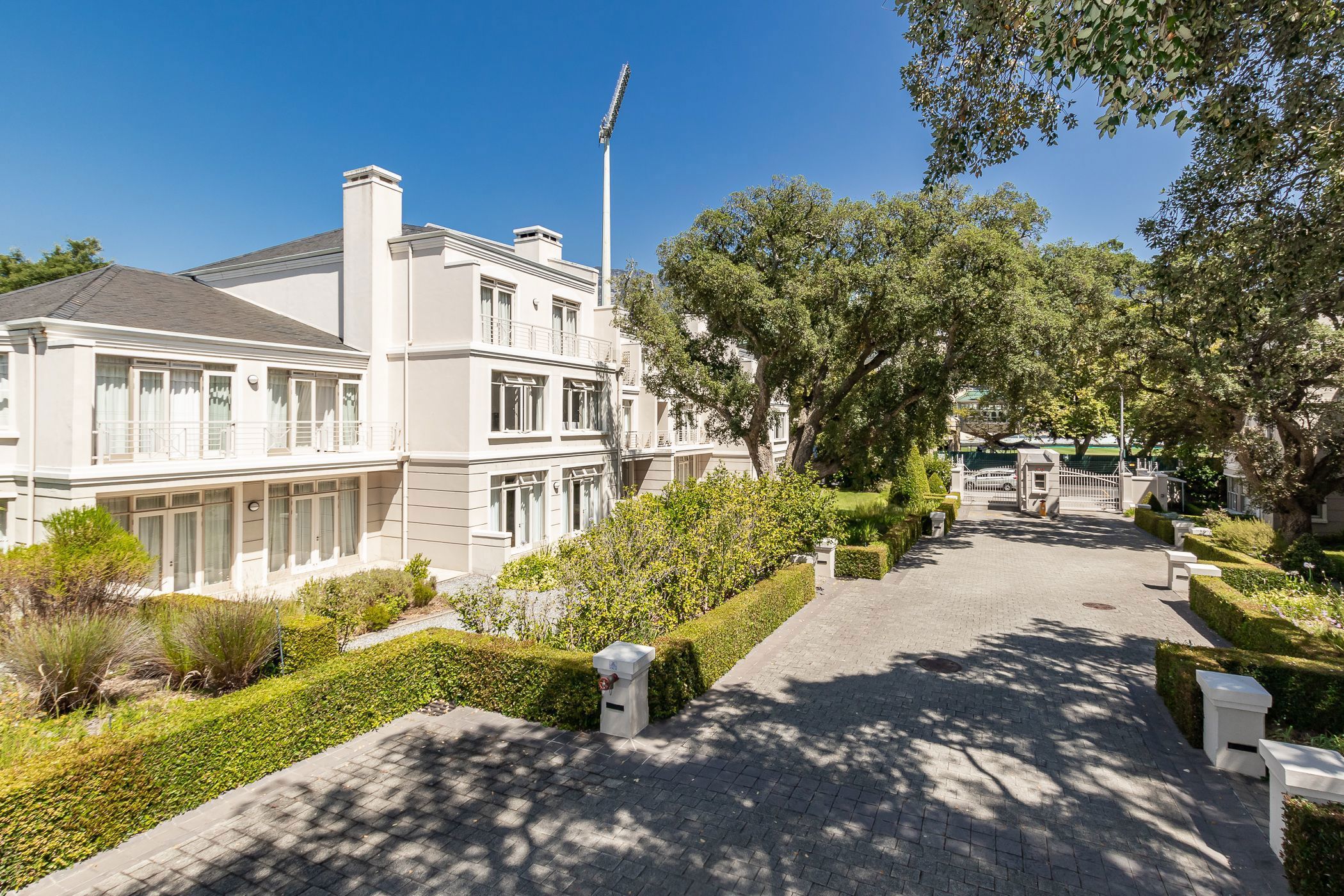 Apartment for sale in Newlands, Cape Town - KW1714256