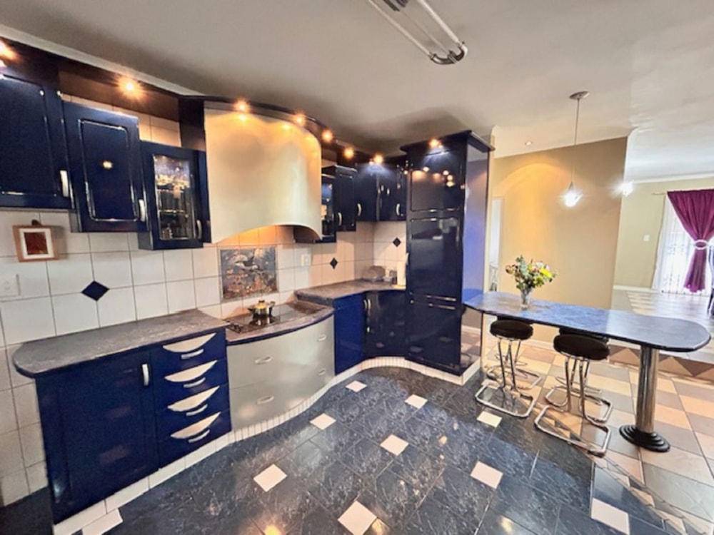 House for sale in Brackenham - 1RY1705290