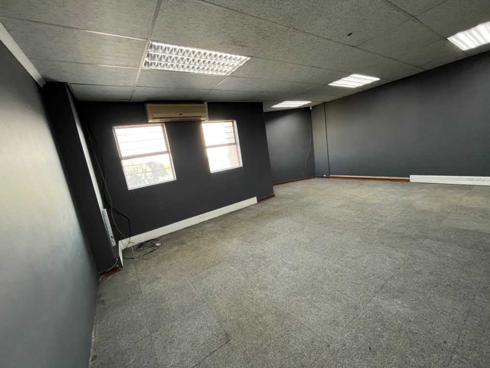 Commercial office to rent in Rustenburg - 1RU1689396